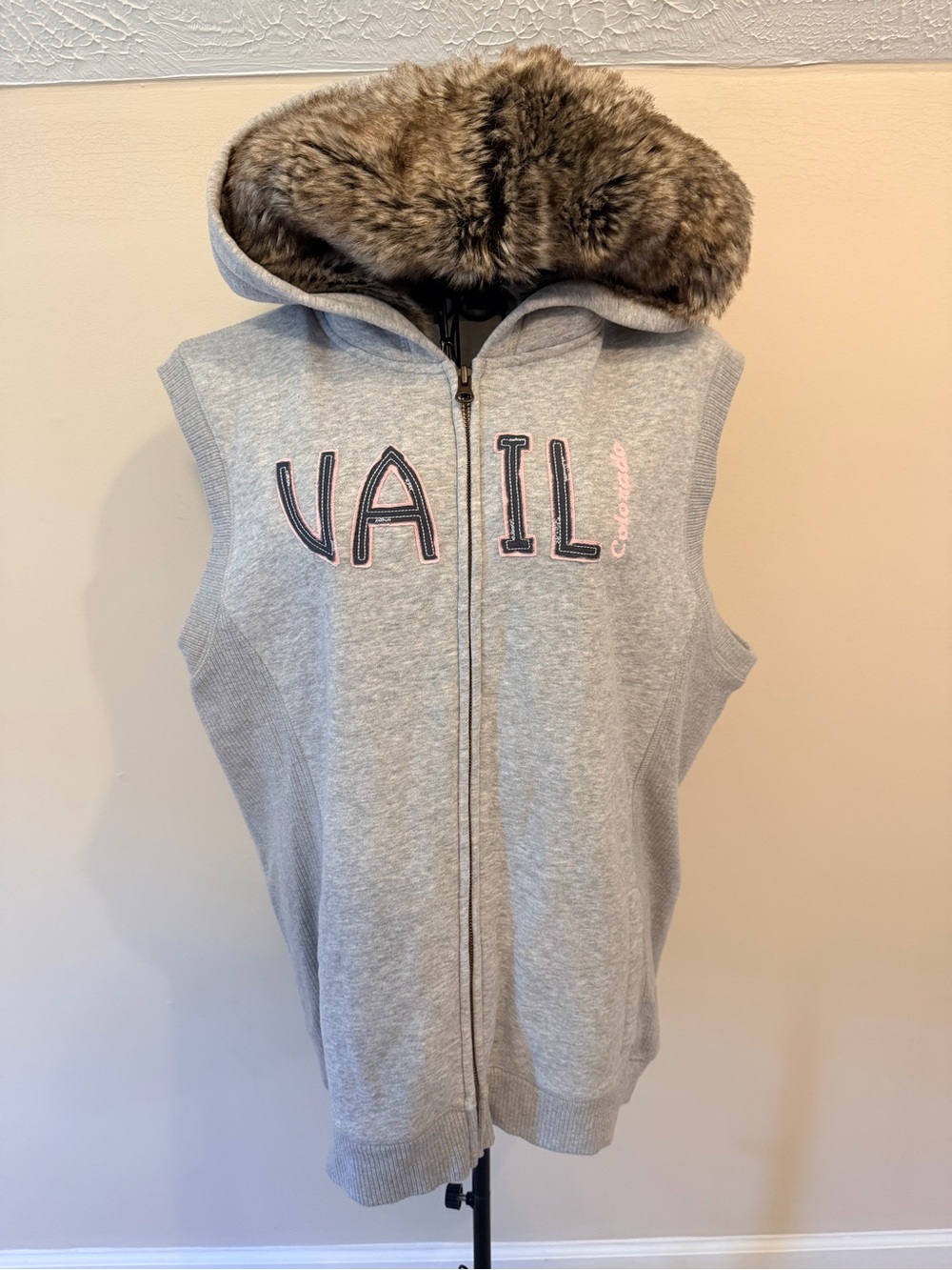 Old Navy Women's Gray Sleeveless Full Zip Hoodie Vest Faux Fur Hood Pockets XL